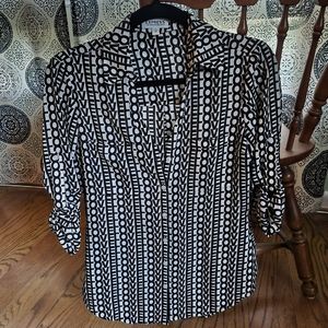 Express Black & White LOVE Print Portofino Shirt